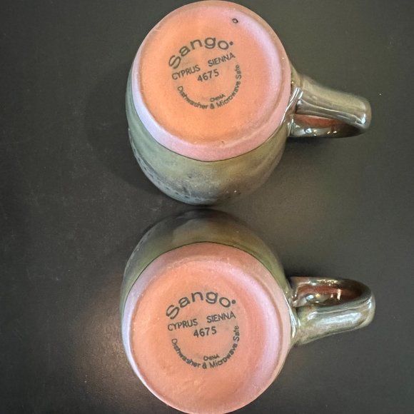 Set of 2 SANGO Cyprus Sienna Stoneware Mugs w/ Green Glaze & Copper Undertones - Picture 6 of 9